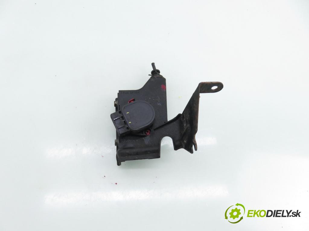RENAULT SCENIC I (JA0/1_) MINIVAN 2002 75,00 1.9 dCi 102 - F9Q 732 1870,00 Potenciometer plynu 7700431918 ; CTS4089 (Potenciometer plynového pedálu)
