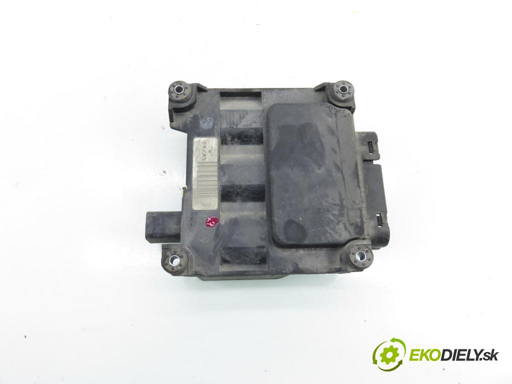 VW PASSAT B6 (3C2) SEDAN 2005 77,00 1.9 TDI PD 105 - BKC 1896,00 VENTIL magnetický 3C0906625