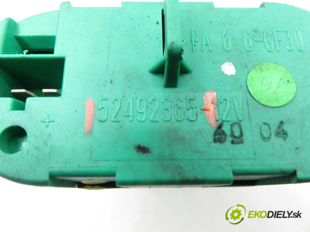RENAULT ESPACE IV (JK0/1_) VAN 2005 85,00 1.9 dCi 116 - F9Q 820 1870,00 rezistor / reostat kúrenia 52492365