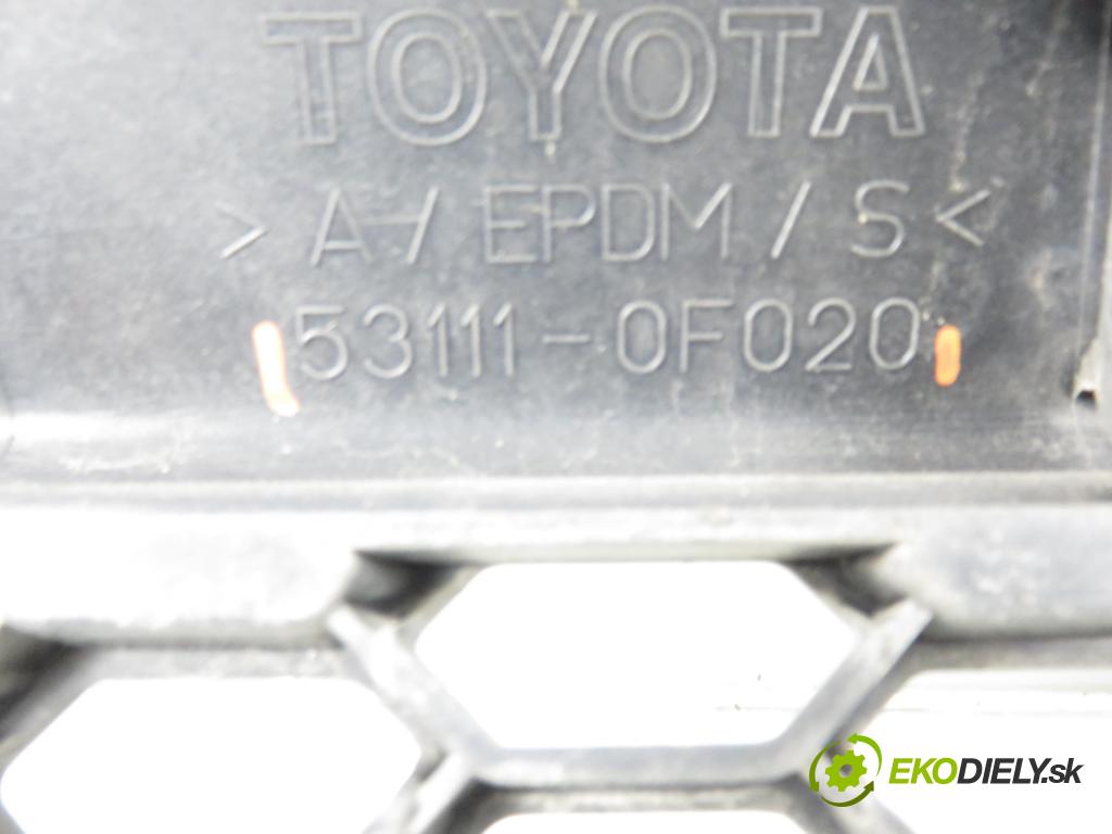 TOYOTA COROLLA Verso (ZER_, ZZE12_, R1_) VAN 2004 85,00 2.0 D-4D (CUR10_) - 1CD-FTV 1995,00 Mriežka / maska 531110F020