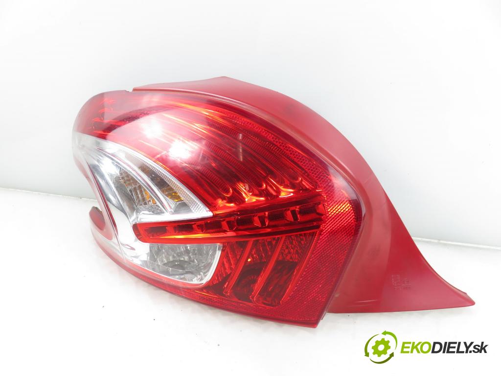 PEUGEOT 208 I (CA_, CC_) HB 2012 84,00 9HD (DV6C) 1560,00 Svetlo ľavé zadné 9672628280
