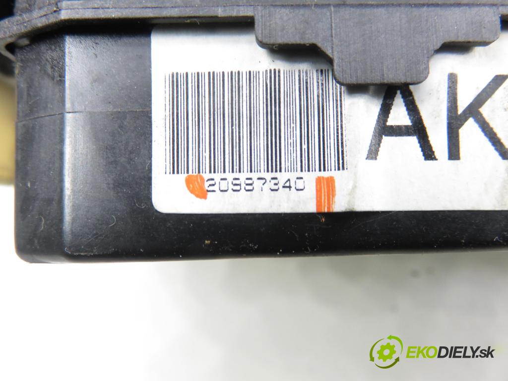 CHEVROLET CAPTIVA (C100, C140) SUV 2011 135,00 2.2 D 4WD 184 - Z 22 D1 2231,00 Panel ovládania okien 20987340