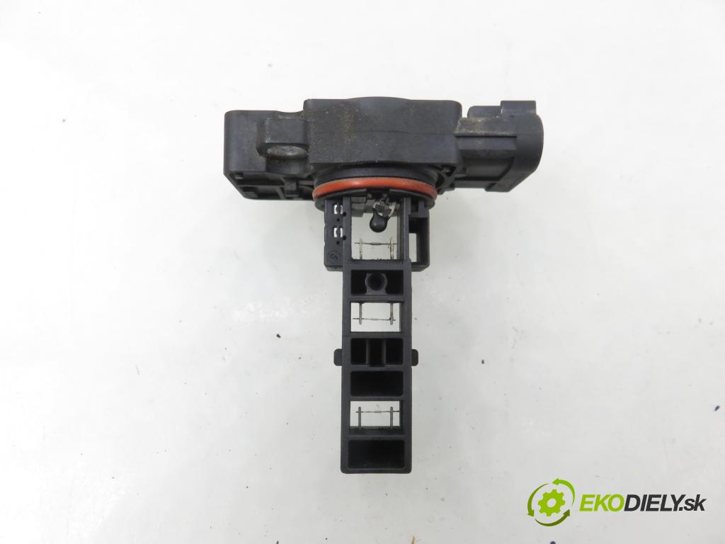 CHEVROLET CAPTIVA (C100, C140) SUV 2011 135,00 2.2 D 4WD 184 - Z 22 D1 2231,00 váha vzduchu vzduchu 10393949
