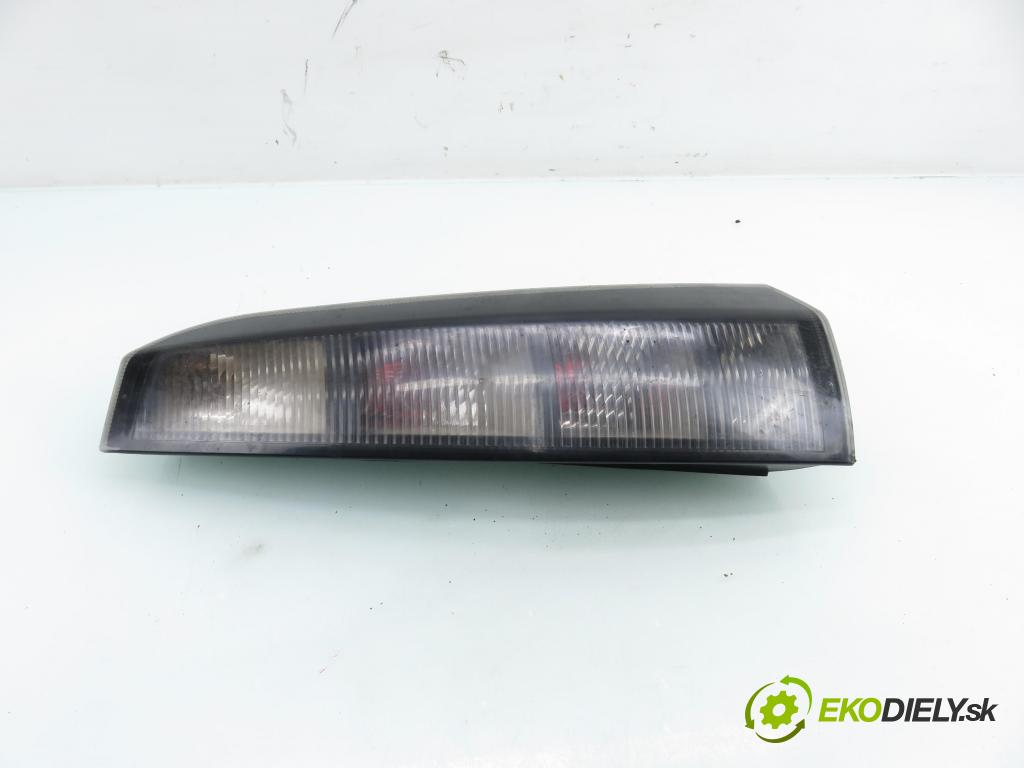OPEL MERIVA A nadwozie wielkoprzestrzenne (MPV) (X03) MINIVAN 2003 92,00 1.8 - Z 18 XE 1796,00 Svetlo pravé zadné