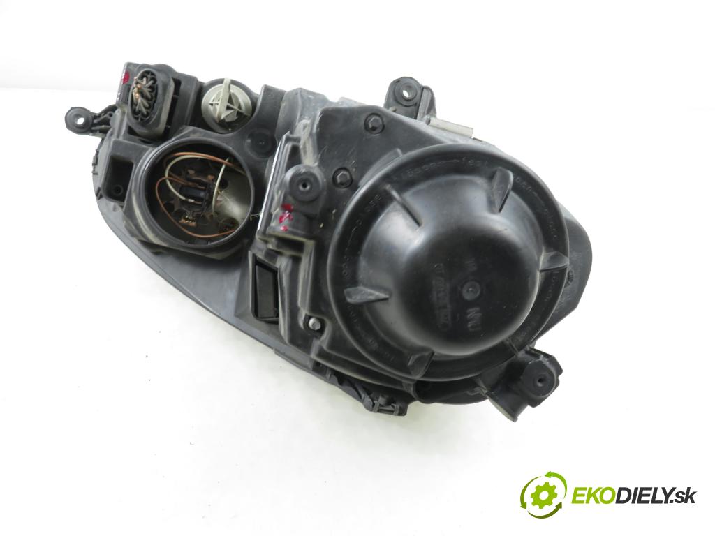 VW GOLF V (1K1) HB 2004 77,00 1.9 TDI PD 105 - BKC 1896,00 Svetlo LP 1K6941005N