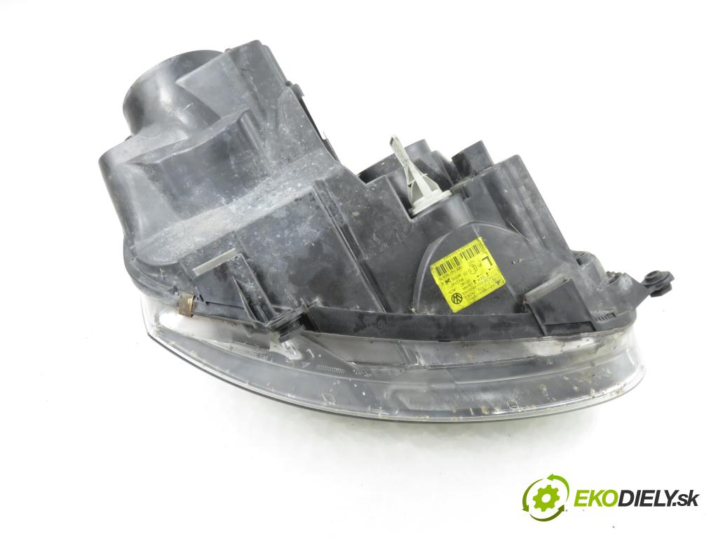 VW GOLF V (1K1) HB 2004 77,00 1.9 TDI PD 105 - BKC 1896,00 Svetlo LP 1K6941005N