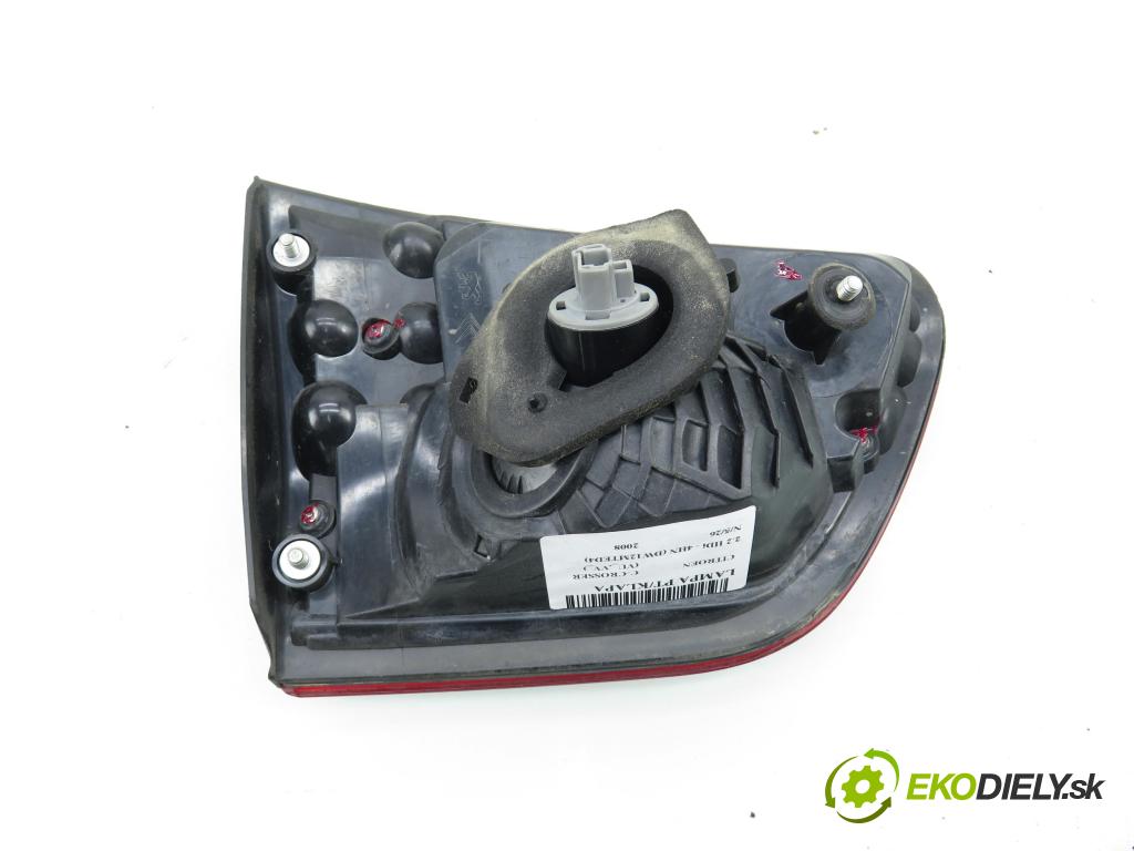 CITROEN C-CROSSER (EP_) SUV 2008 115,00 2.2 HDi 160 - 4HN (DW12MTED4) 2179,00 Svetlo pravé zadné kufor 1146380R