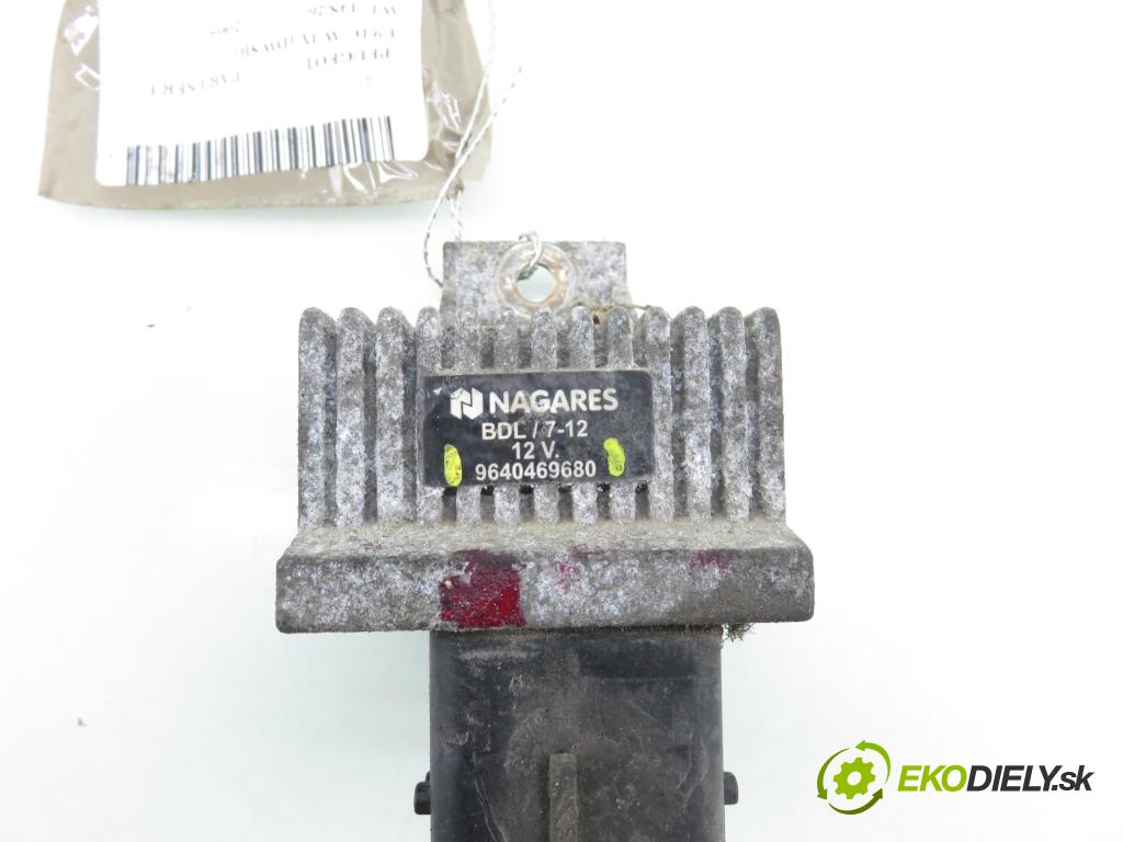 PEUGEOT PARTNER Combispace (5F) KOMBIVAN 2005 51,00 1.9 D - WJY (DW8B) 1868,00 RELÉ: JÚN: 9640469680