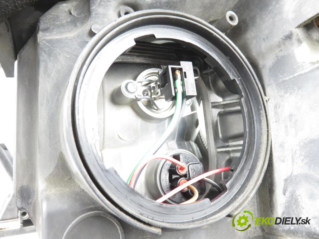 CHEVROLET CAPTIVA (C100, C140) SUV 2011 135,00 2.2 D 4WD 184 - Z 22 D1 2231,00 Svetlo PP