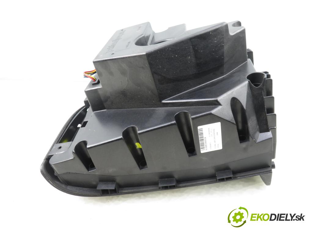 CITROEN C-CROSSER (EP_) SUV 2008 115,00 2.2 HDi 160 - 4HN (DW12MTED4) 2179,00 subwoofer 8720A012 (Audio zariadenie)