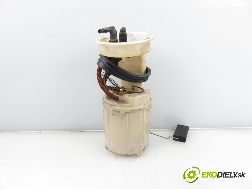 VW PASSAT B5.5 Variant (3B6) KOMBI 2001 85,00 2 - AZM 1984,00 pumpa paliva 3B0919051B ; 228233002004