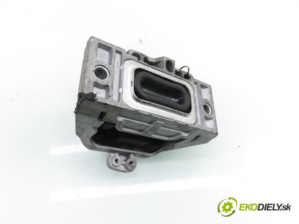 AUDI A3 (8L1) HB 1996 66,00 1.9 TDI 90 - ALH 1896,00 AirBag Motor 1J0199262BF