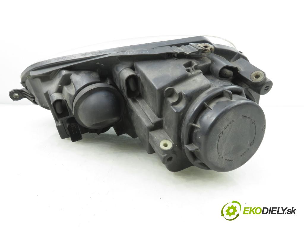 VW GOLF V (1K1) HB 2004 77,00 1.9 TDI PD 105 - BKC 1896,00 Svetlo PP