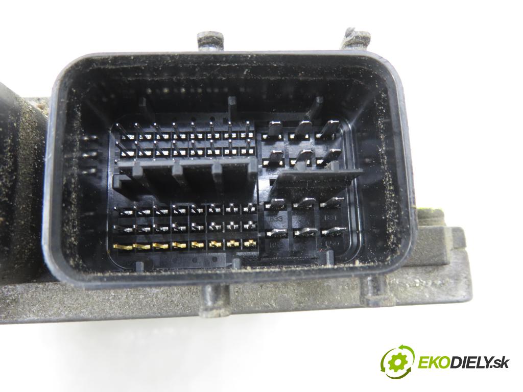 TOYOTA RAV 4 III (_A3_) SUV 2006 100,00 2.2 D 4WD (ALA30_) 136 - 2AD-FTV 2231,00 Riadiaca jednotka Motor 8966142C10 ; 1758007743