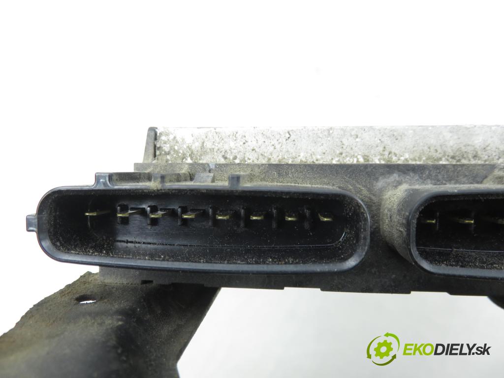 TOYOTA RAV 4 III (_A3_) SUV 2006 100,00 2.2 D 4WD (ALA30_) 136 - 2AD-FTV 2231,00 Riadiaca jednotka vstreku 8987171010