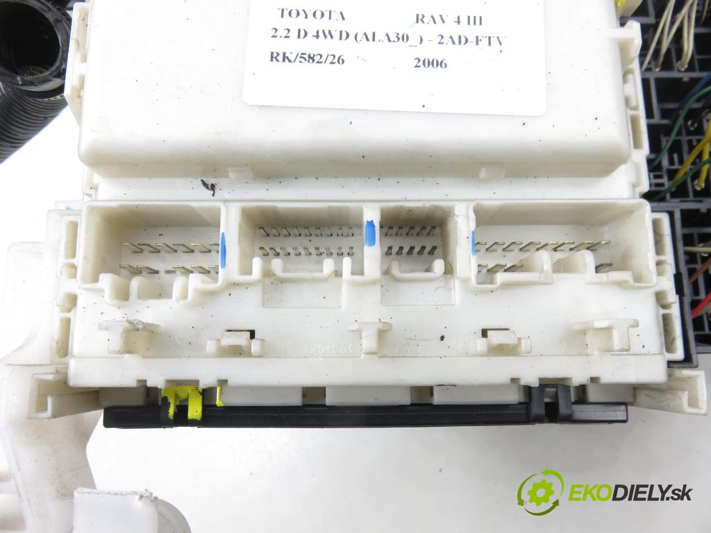 TOYOTA RAV 4 III (_A3_) SUV 2006 100,00 2.2 D 4WD (ALA30_) 136 - 2AD-FTV 2231,00 MODUL BSI 8273042020