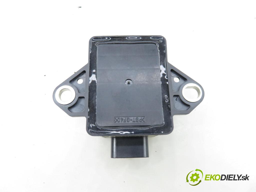 TOYOTA RAV 4 III (_A3_) SUV 2006 100,00 2.2 D 4WD (ALA30_) 136 - 2AD-FTV 2231,00 snímač ESP 8918342010 ; 1745005521