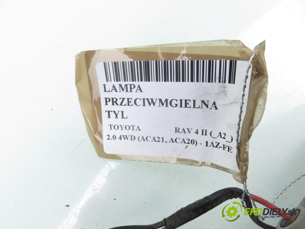 TOYOTA RAV 4 II (_A2_) SUV 2005 110,00 2.0 4WD 150 - 1AZ-FE 1998,00 Svetlo hmlové zadné