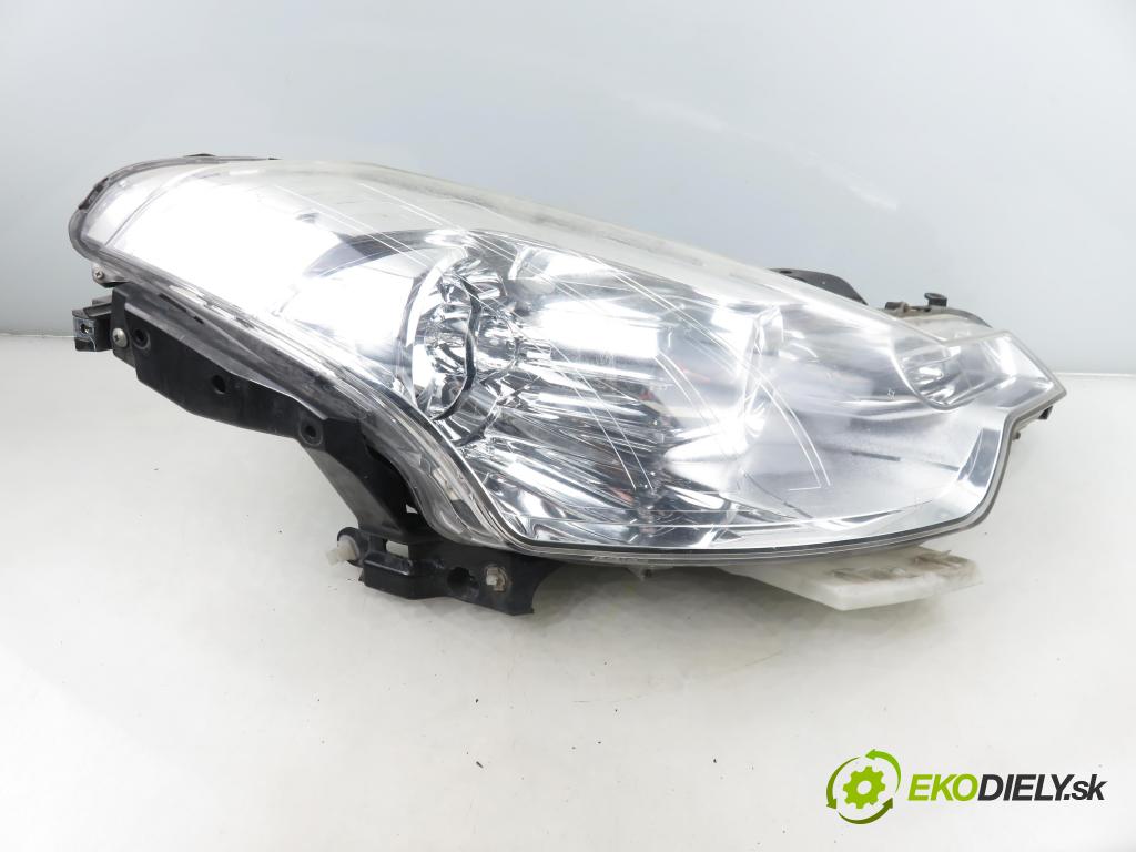 CITROEN C-CROSSER (EP_) SUV 2008 115,00 2.2 HDi 160 - 4HN (DW12MTED4) 2179,00 Svetlo PP