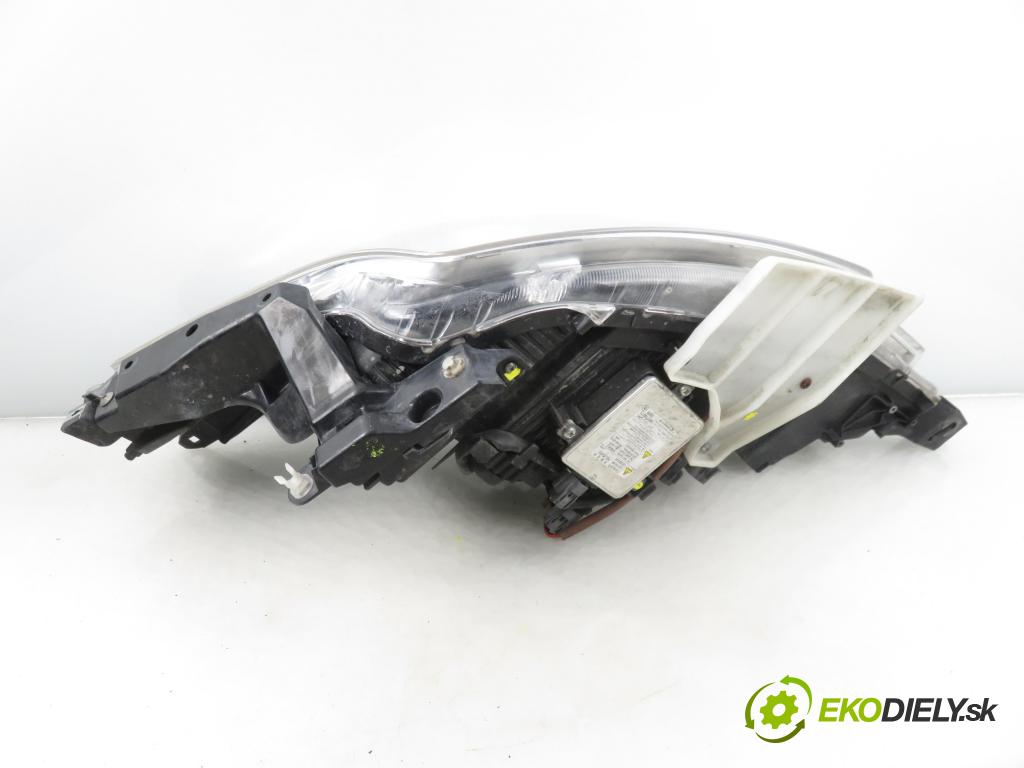 CITROEN C-CROSSER (EP_) SUV 2008 115,00 2.2 HDi 160 - 4HN (DW12MTED4) 2179,00 Svetlo PP