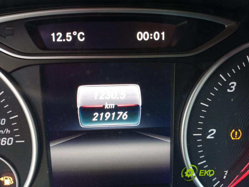 MERCEDES-BENZ KLASA A (W176) HB 2017 66,00 A 160 CDI / d (176.011) 90 - OM 607.951 1461,00 Prístrojovka elektrický A1769000004 ; 0263700371
