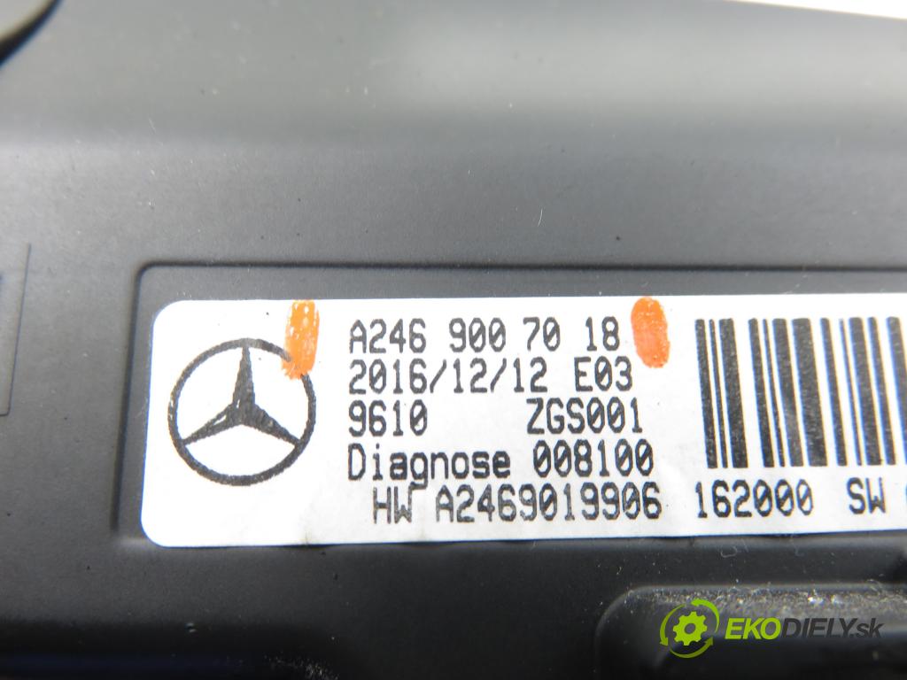 MERCEDES-BENZ KLASA A (W176) HB 2017 66,00 A 160 CDI / d (176.011) 90 - OM 607.951 1461,00 ZOBRAZIT: A2469007018