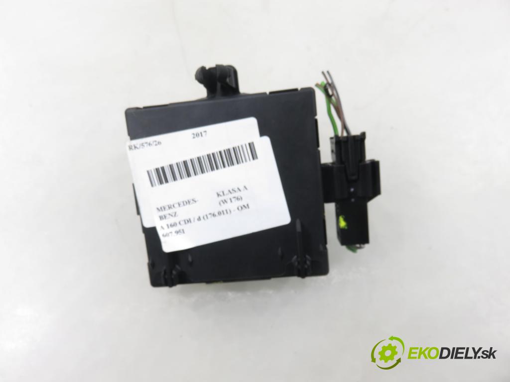 MERCEDES-BENZ KLASA A (W176) HB 2017 66,00 A 160 CDI / d (176.011) 90 - OM 607.951 1461,00 MODUL Dvere A1669000418