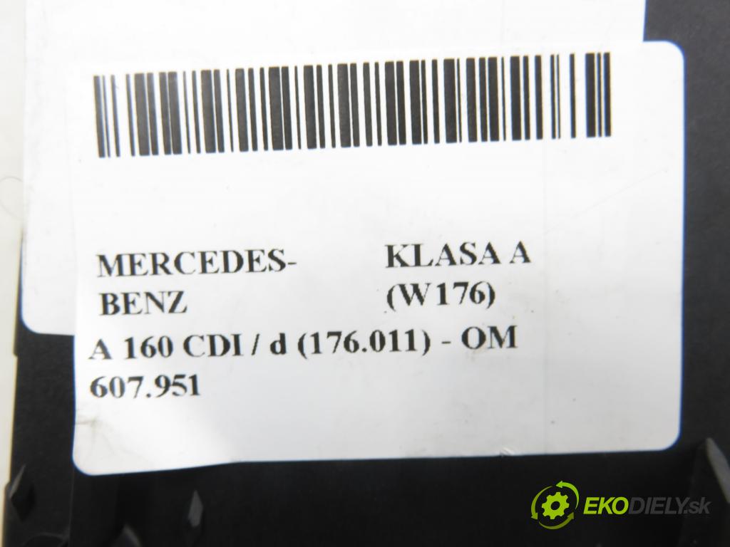 MERCEDES-BENZ KLASA A (W176) HB 2017 66,00 A 160 CDI / d (176.011) 90 - OM 607.951 1461,00 MODUL Dvere A1669000418