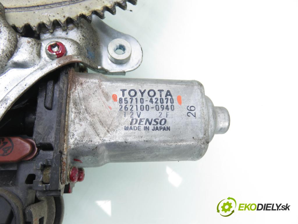 TOYOTA RAV 4 II (_A2_) SUV 2005 110,00 2.0 4WD 150 - 1AZ-FE 1998,00 Mechanizmus okien 8571042070