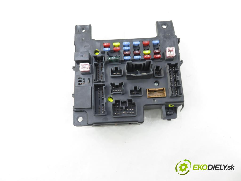 CITROEN C-CROSSER (EP_) SUV 2008 115,00 2.2 HDi 160 - 4HN (DW12MTED4) 2179,00 MODUL BSI 8637A320