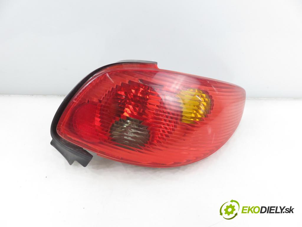 PEUGEOT 206 CC (2D) CABRIO 2006 80,00 1.6 16V - NFU 1587,00 Svetlo pravé zadné 