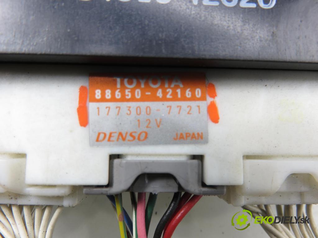 TOYOTA RAV 4 II (_A2_) SUV 2005 110,00 2.0 4WD 150 - 1AZ-FE 1998,00 Panel kúrenia KLIMATRONIK 8865042160 ; 1773007721