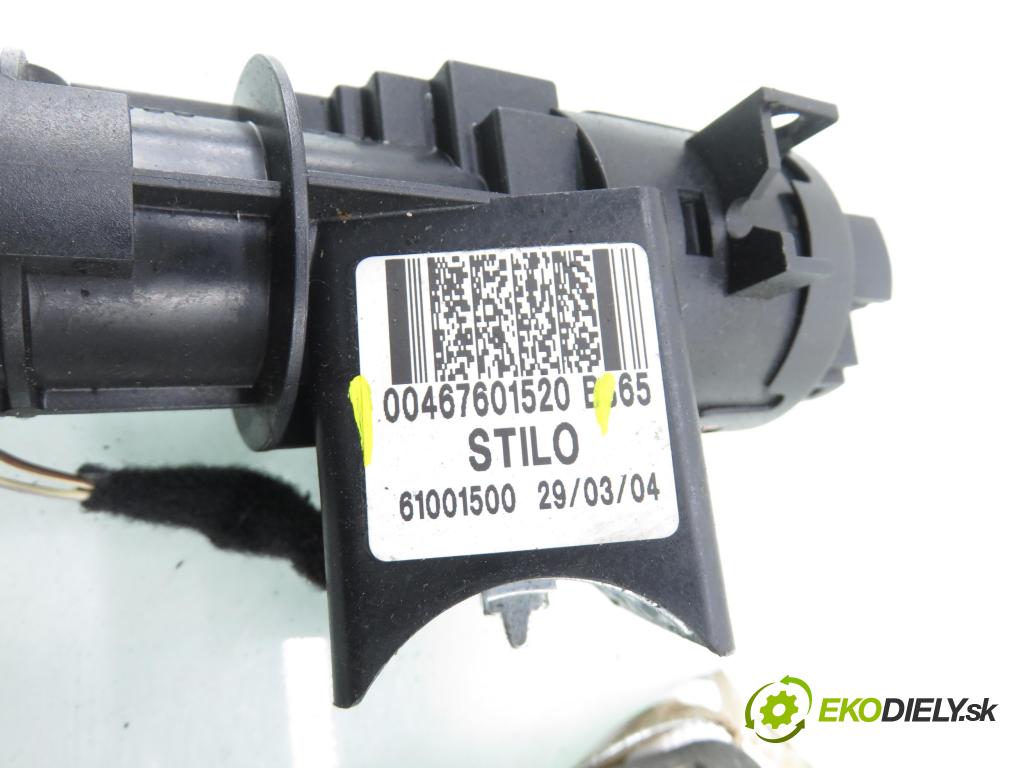 FIAT STILO Multi Wagon (192_) KOMBI 2004 66,00 1.4 16V - 192 B2.000 1368,00 spinačka / zámky 00467601520