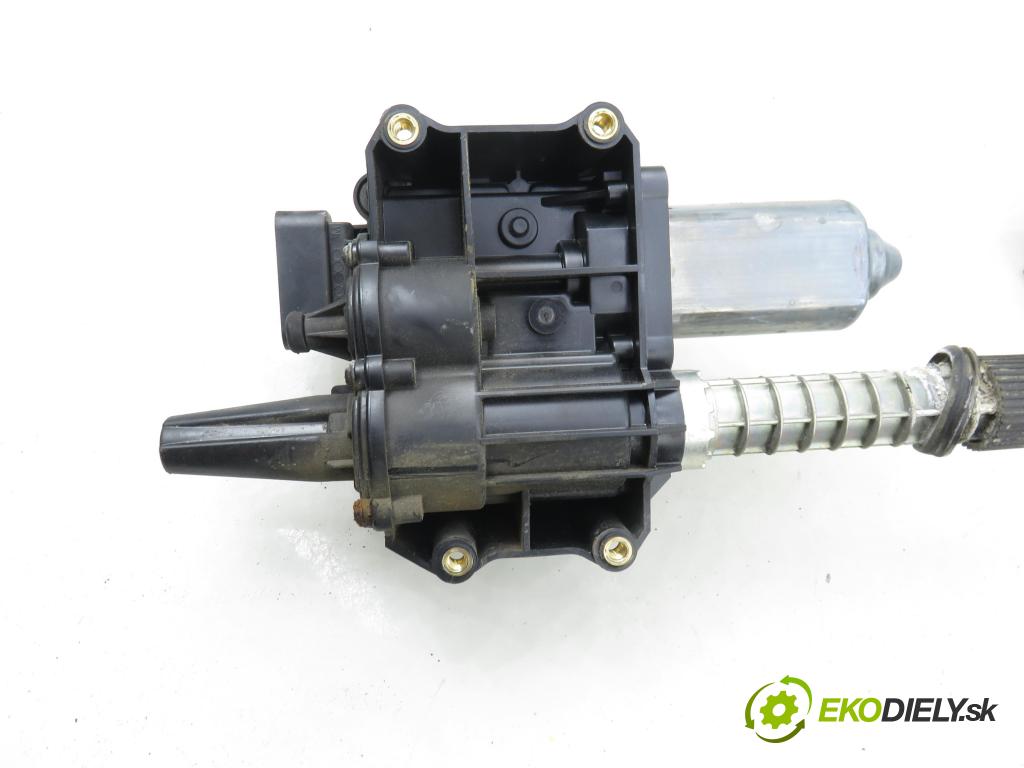 CHEVROLET CAPTIVA (C100, C140) SUV 2011 135,00 2.2 D 4WD 184 - Z 22 D1 2231,00 BRZDA: ručny elektrický A2C53377120 ; A2C53395369 ; 20883712