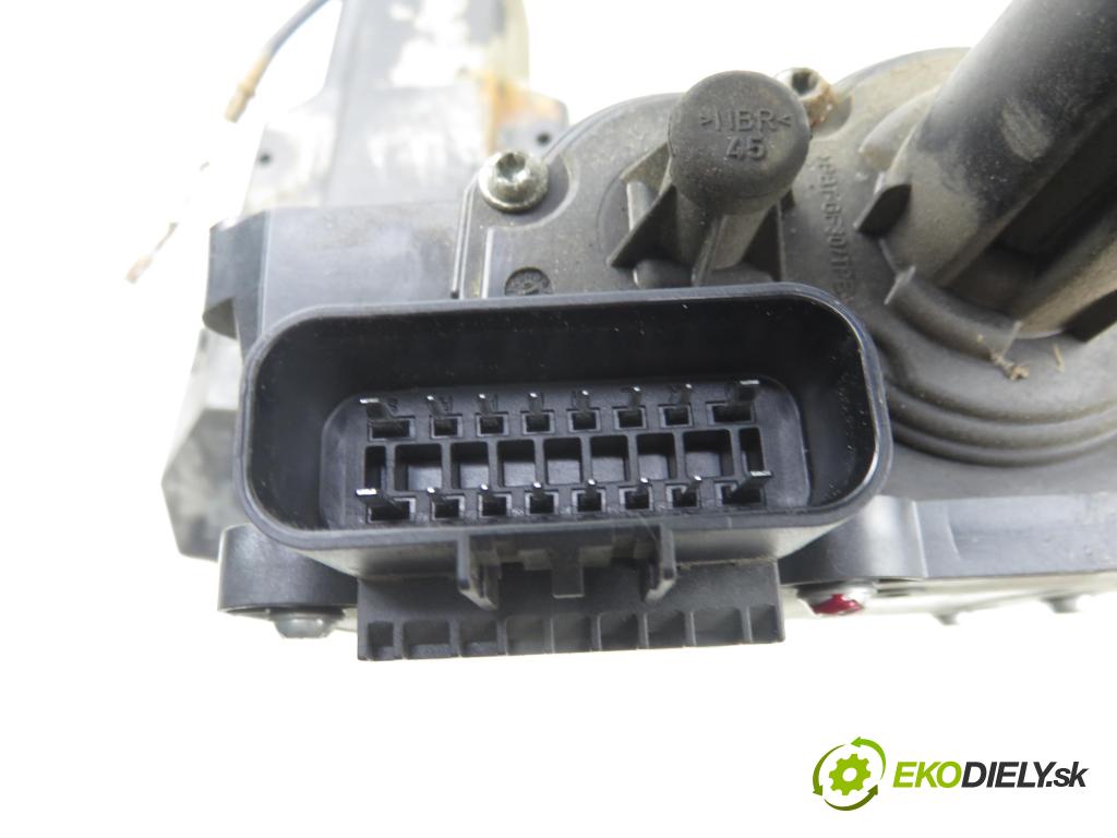 CHEVROLET CAPTIVA (C100, C140) SUV 2011 135,00 2.2 D 4WD 184 - Z 22 D1 2231,00 BRZDA: ručny elektrický A2C53377120 ; A2C53395369 ; 20883712