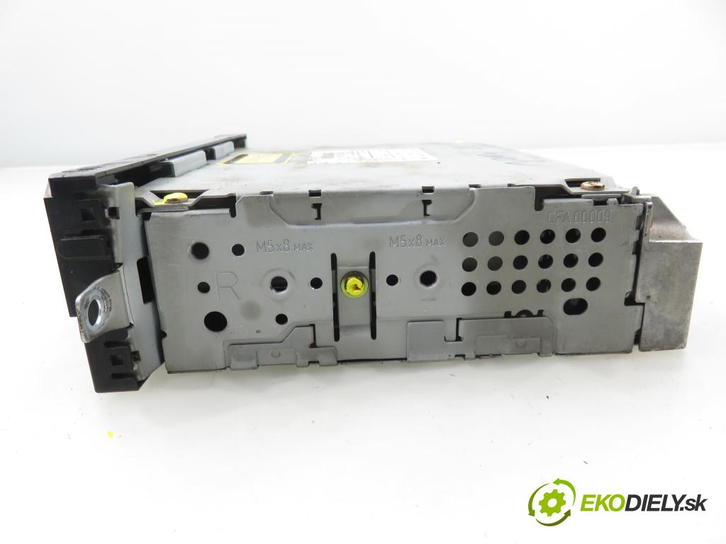 TOYOTA YARIS (_P1_) HB 2004 55,00 1.4 D-4D (NLP10_) - 1ND-TV 1364,00 RADIO CD 861200D140
