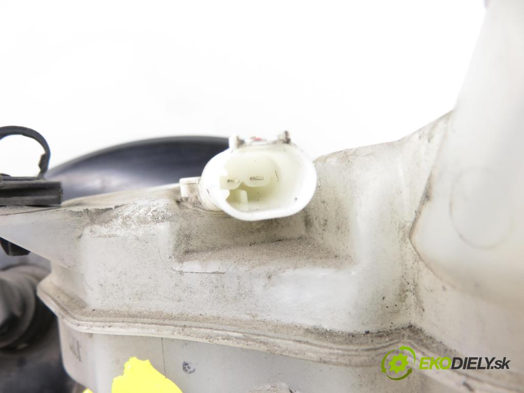 CITROEN C-CROSSER (EP_) SUV 2008 115,00 2.2 HDi 160 - 4HN (DW12MTED4) 2179,00 Posilovač 4680A026 ; 06277760314 (Servočerpadlo)