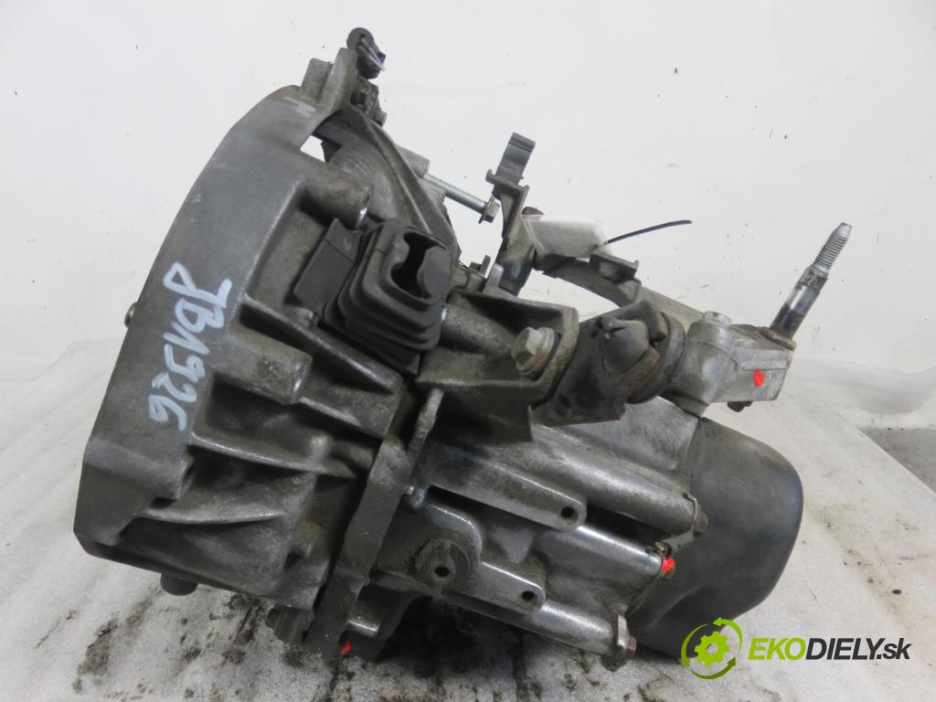 RENAULT THALIA I (LB0/1/2_) SEDAN 2001 55,00 1.4 - K7J 700 1390,00 Prevodovka MANUALNA JB1926