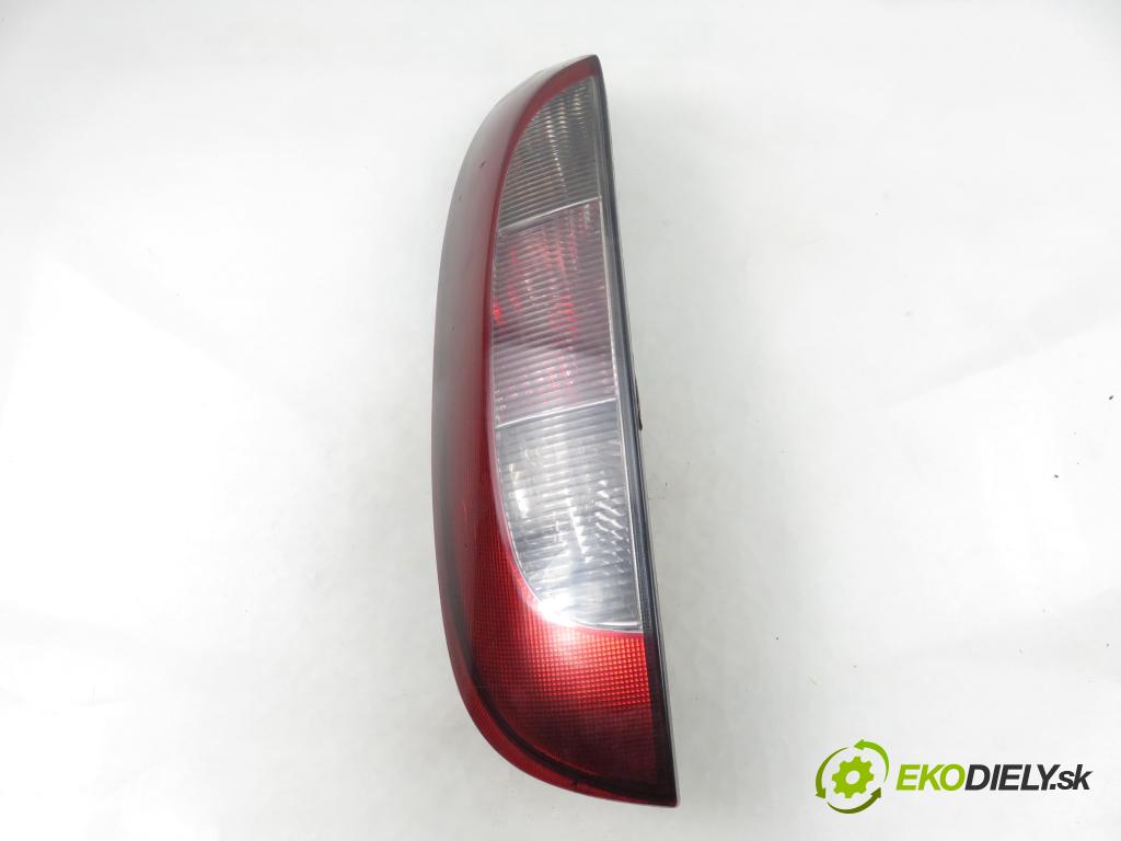 OPEL CORSA C (X01) HB 2001 43,00 1.0 12V 58 - Z 10 XE 973,00 světlo levé zadní 09114336