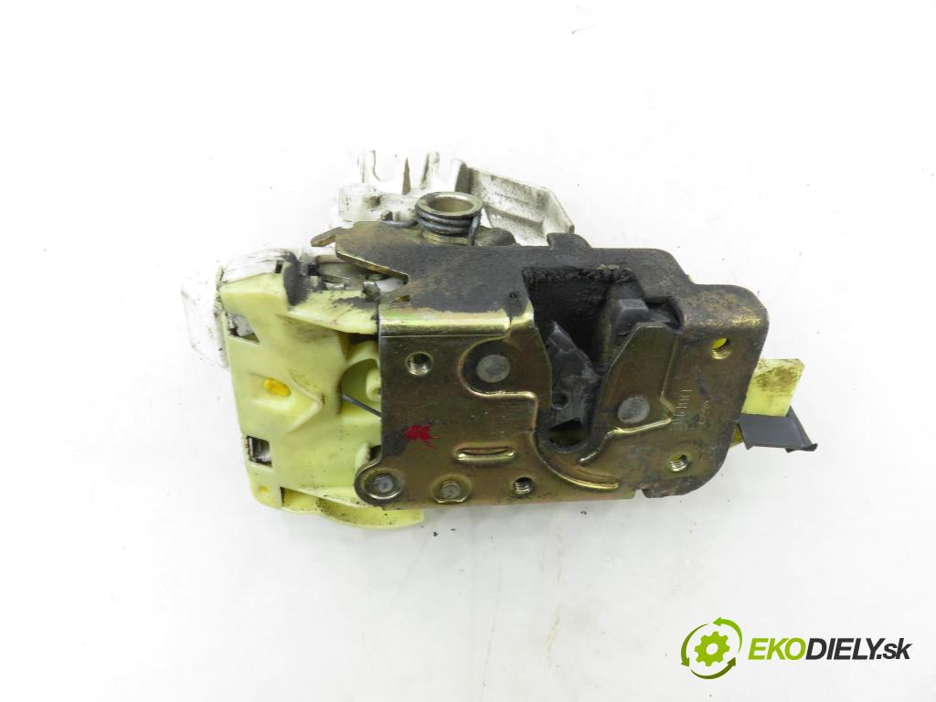 FORD FOCUS (DAW, DBW) HB 2000 85,00 1.8 16V 1796,00 zámok XS41A21812CF