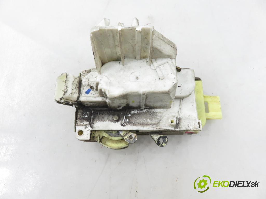 FORD FOCUS (DAW, DBW) HB 2000 85,00 1.8 16V 1796,00 zámok XS41A21813CF
