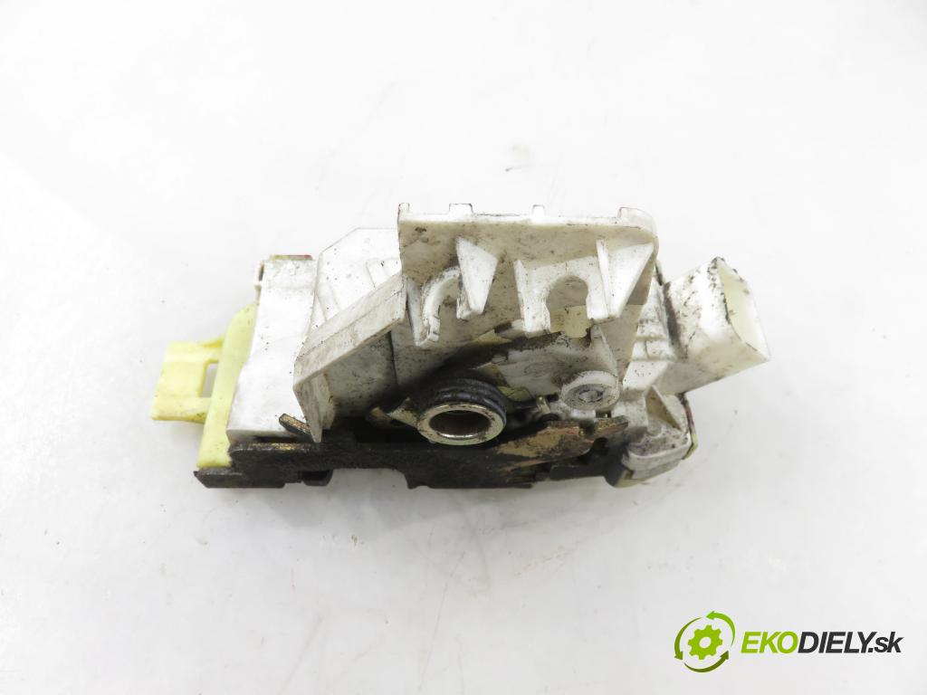 FORD FOCUS (DAW, DBW) HB 2000 85,00 1.8 16V 1796,00 zámok XS41A21813CF