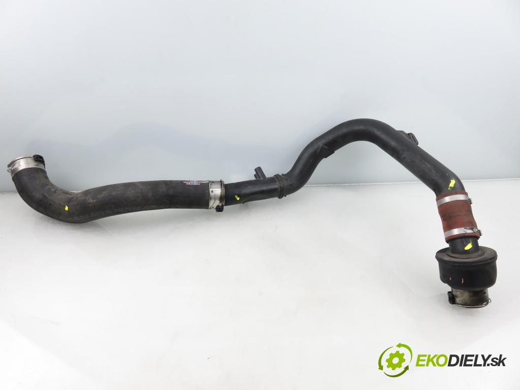 MERCEDES-BENZ KLASA A (W176) HB 2017 66,00 A 160 CDI / d (176.011) 90 - OM 607.951 1461,00 Rúra intercoolera turba A6070900300 ; 0113929A ; A2465281282