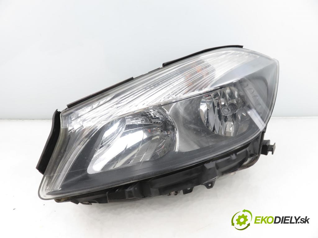 MERCEDES-BENZ KLASA A (W176) HB 2017 66,00 A 160 CDI / d (176.011) 90 - OM 607.951 1461,00 Svetlo LP A1768203861KZ