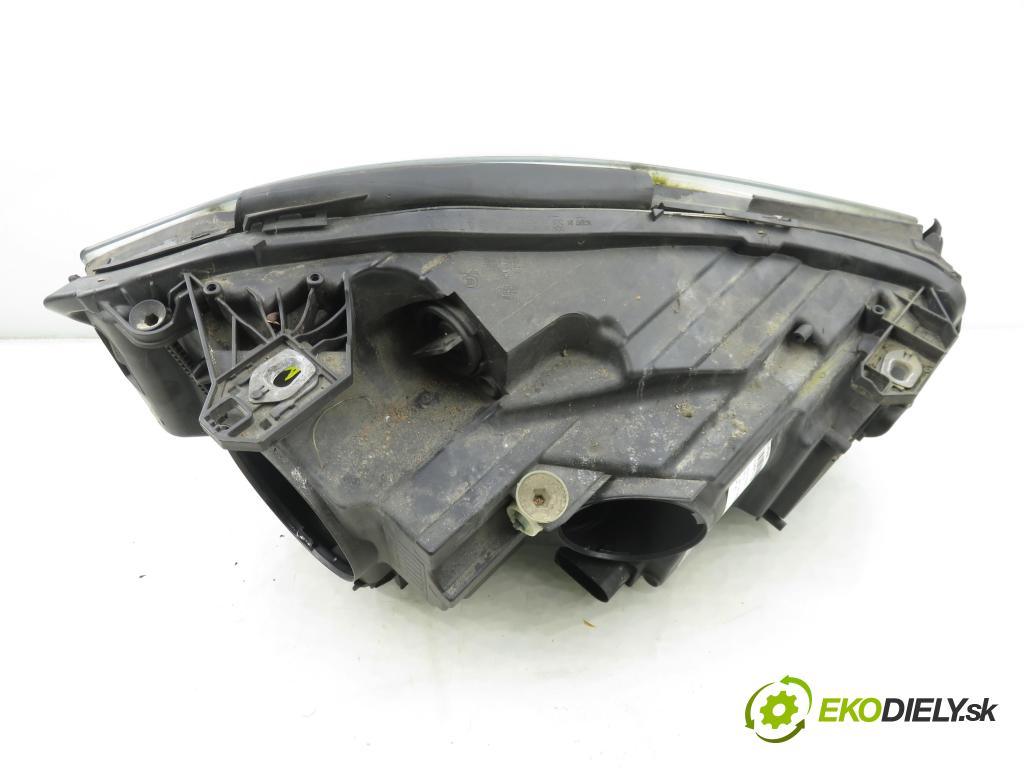 MERCEDES-BENZ KLASA A (W176) HB 2017 66,00 A 160 CDI / d (176.011) 90 - OM 607.951 1461,00 Svetlo LP A1768203861KZ