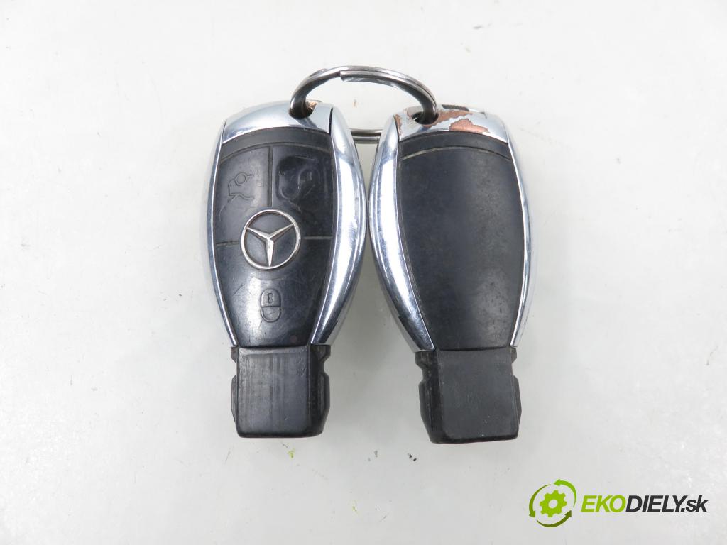 MERCEDES-BENZ KLASA S (W221) SEDAN 2008 200,00 S 350 (221.056, 221.156) - M 272.965 3498,00 spinačka A2215451108 (Spínacia skrinka)
