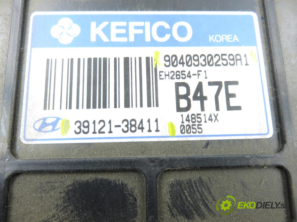HYUNDAI SANTA FÉ I (SM) SUV 2004 107,00 2.4 16V 146 - G4JS-G 2351,00 Riadiaca jednotka Motor 3912138411 ; 9040930259A1