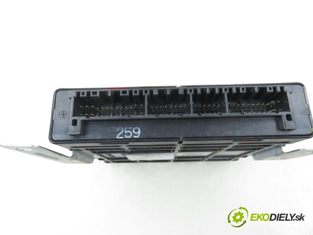 HYUNDAI SANTA FÉ I (SM) SUV 2004 107,00 2.4 16V 146 - G4JS-G 2351,00 Riadiaca jednotka Motor 3912138411 ; 9040930259A1