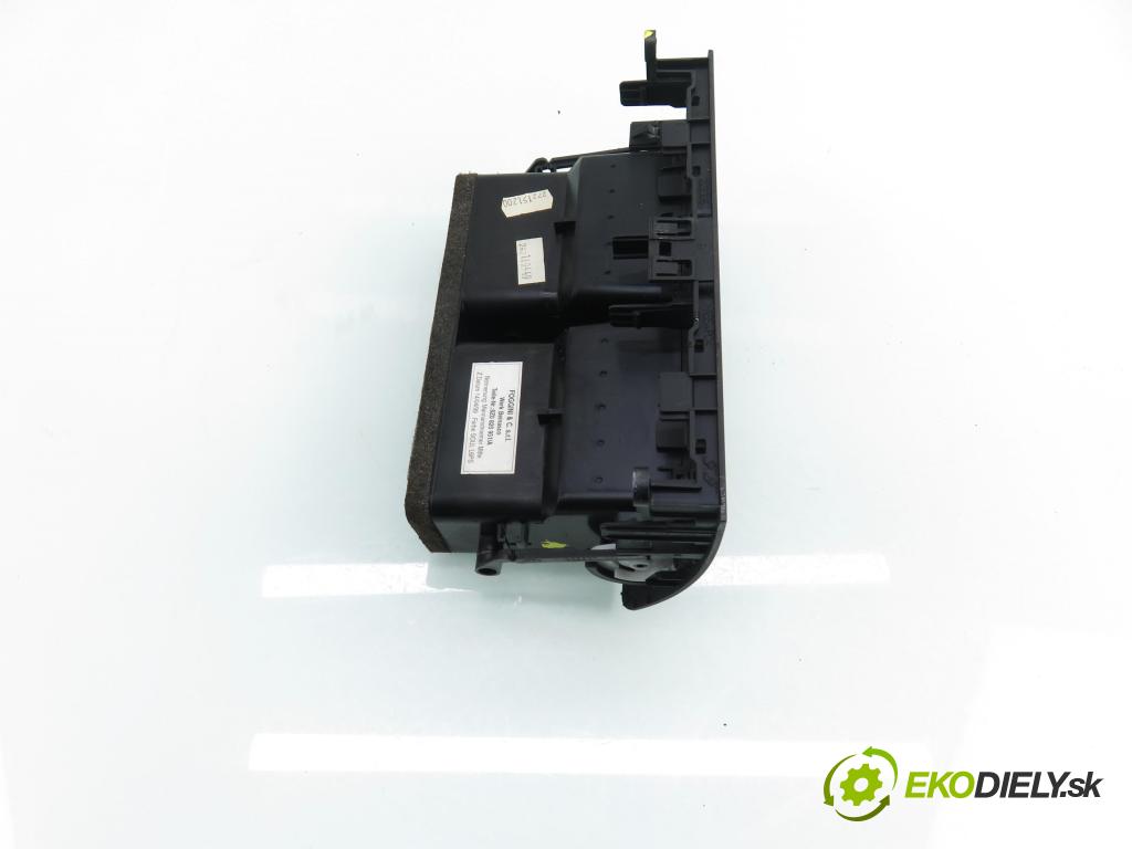 AUDI A2 (8Z0) HB 2001 55,00 1.4 - AUA 1390,00 Mriežky kúrenia CENTRUM: 8Z0820951A