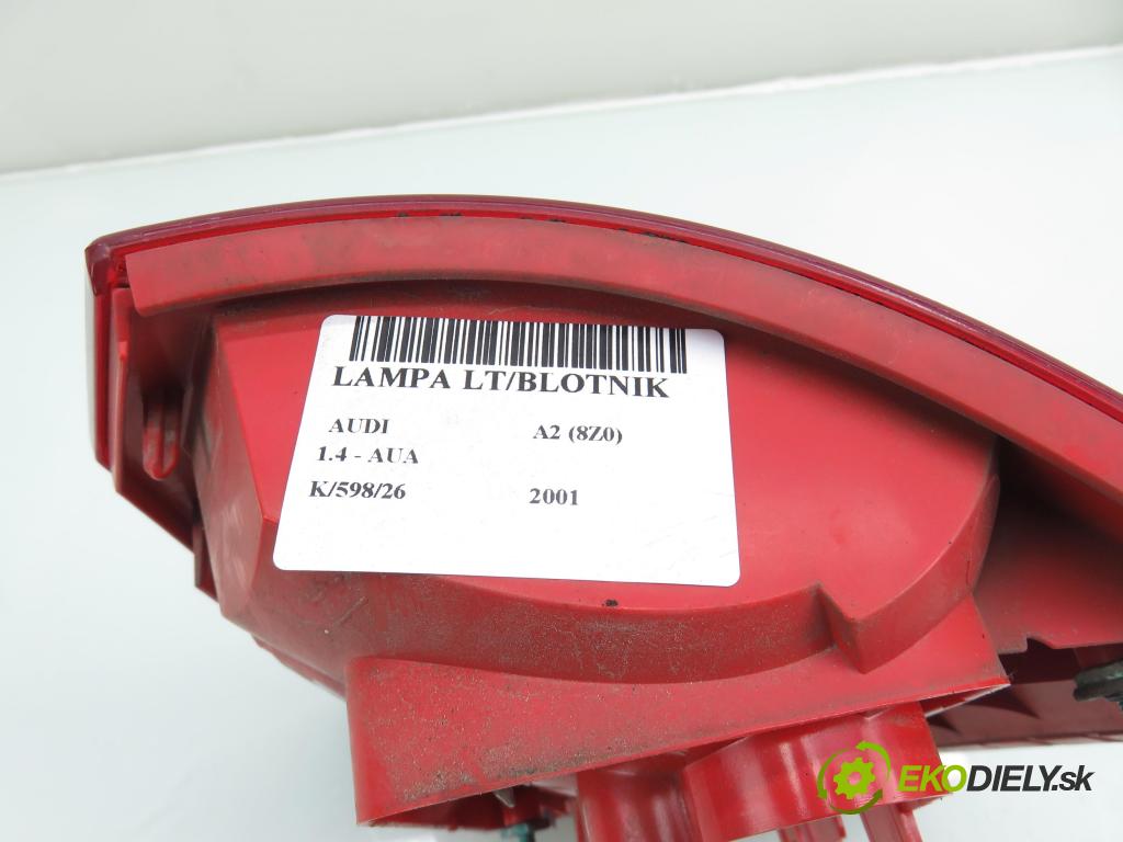 AUDI A2 (8Z0) HB 2001 55,00 1.4 - AUA 1390,00 Svetlo ľavé zadné